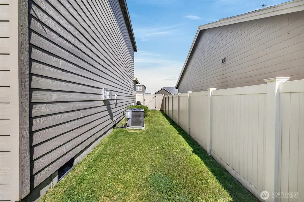 1713 Liberty Lane Sunnyside WA 98944