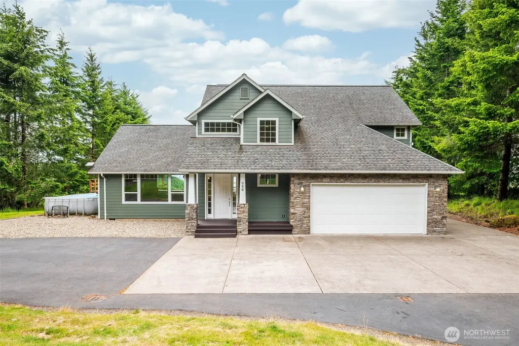 966 Lookout Road Castle Rock WA 98611