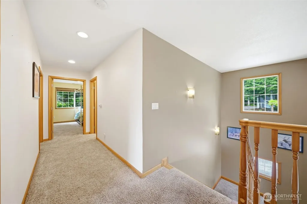 966 Lookout Road Castle Rock WA 98611
