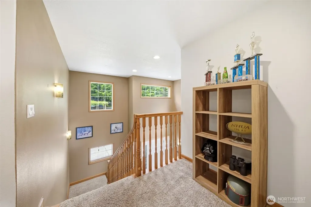 966 Lookout Road Castle Rock WA 98611