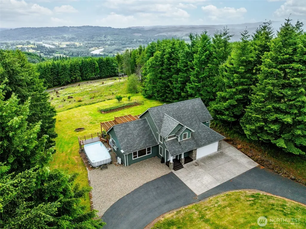 966 Lookout Road Castle Rock WA 98611