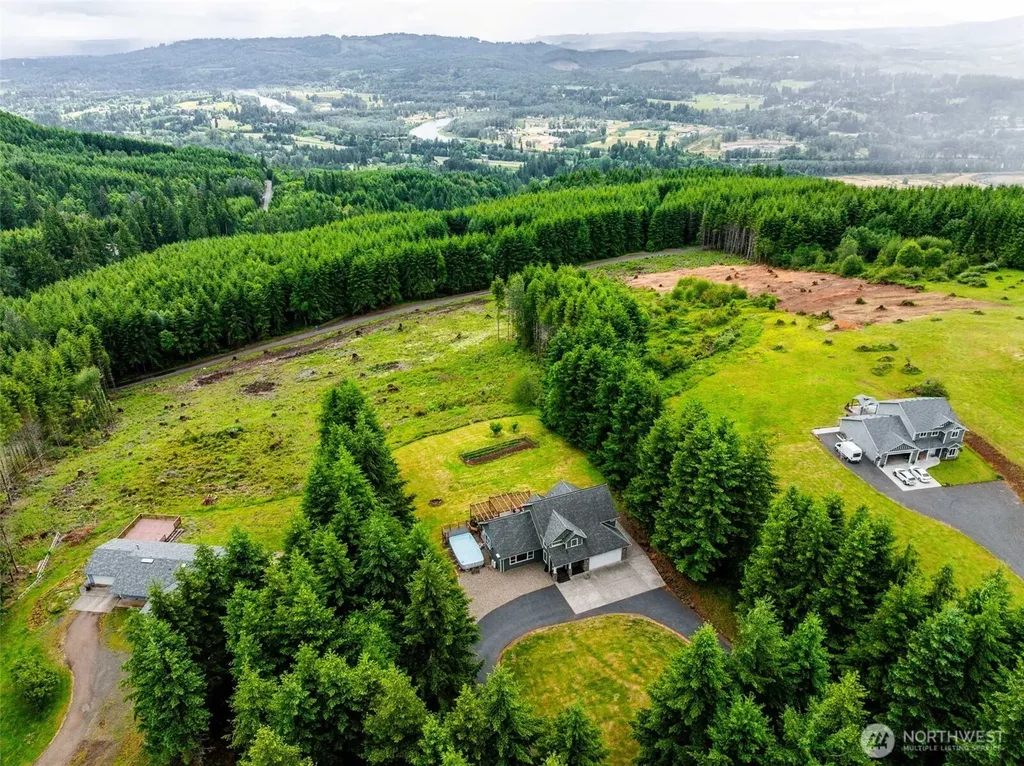 966 Lookout Road Castle Rock WA 98611