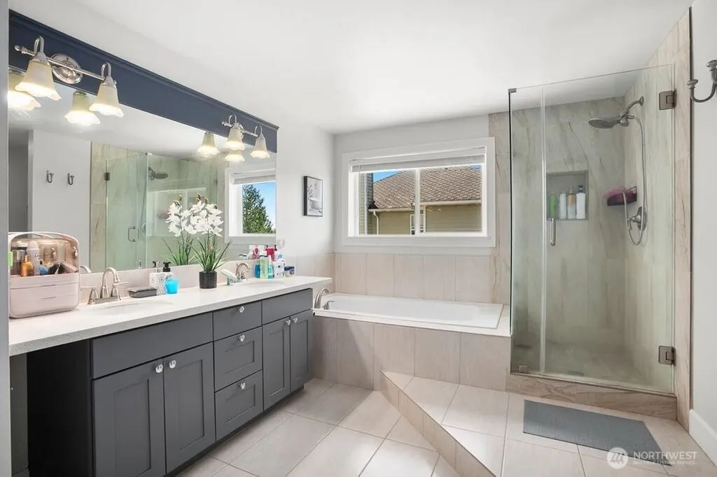 34626 10th Place SW Federal Way WA 98023