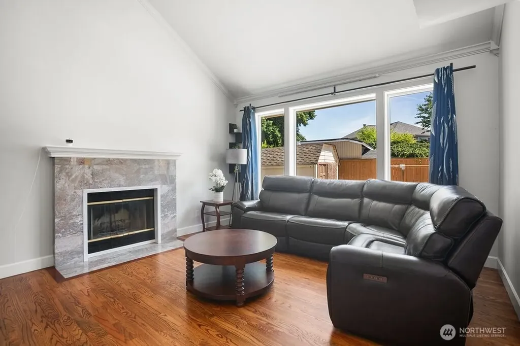 34626 10th Place SW Federal Way WA 98023