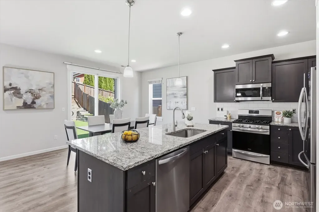 9821 15th Place SE Lake Stevens WA 98258