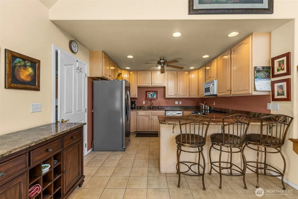 42 Hadley Street NW East Wenatchee WA 98802