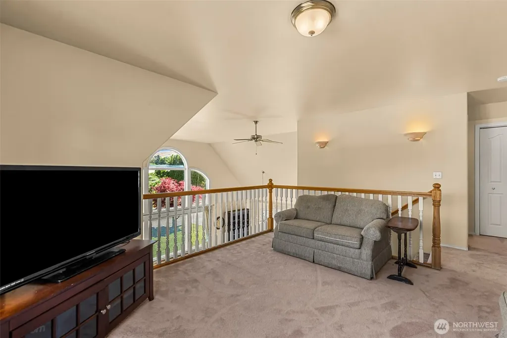 42 Hadley Street NW East Wenatchee WA 98802