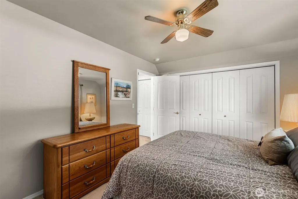 42 Hadley Street NW East Wenatchee WA 98802