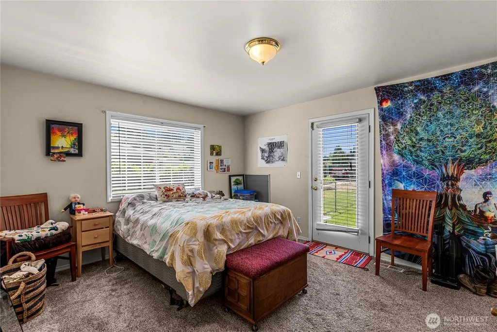 42 Hadley Street NW East Wenatchee WA 98802