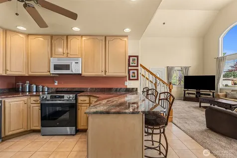 42 Hadley Street NW East Wenatchee WA 98802