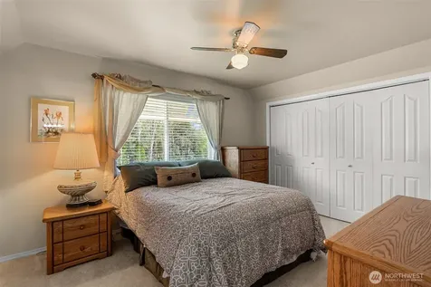 42 Hadley Street NW East Wenatchee WA 98802