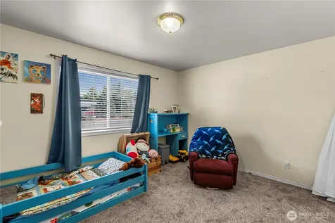42 Hadley Street NW East Wenatchee WA 98802