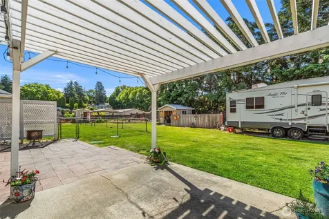 42 Hadley Street NW East Wenatchee WA 98802