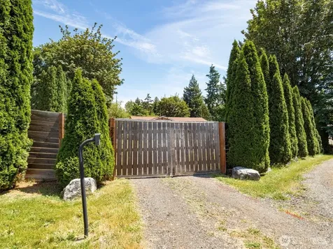27420 141st Avenue SE Kent WA 98042