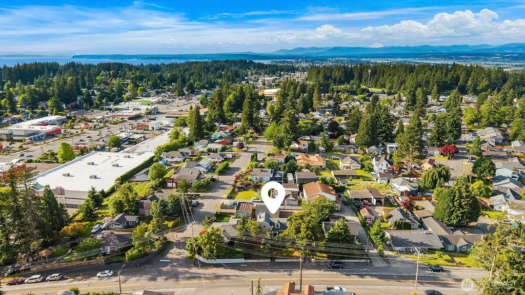 1215 Madison Street Everett WA 98203