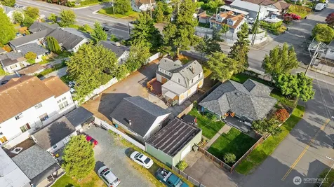 1215 Madison Street Everett WA 98203