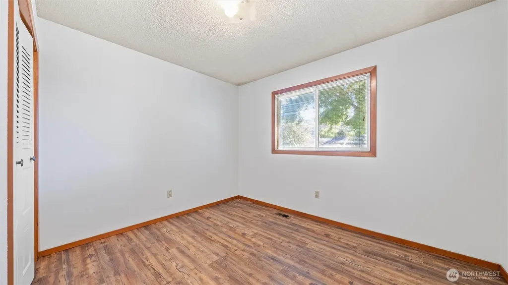 735 S 5th Street Dayton WA 99328