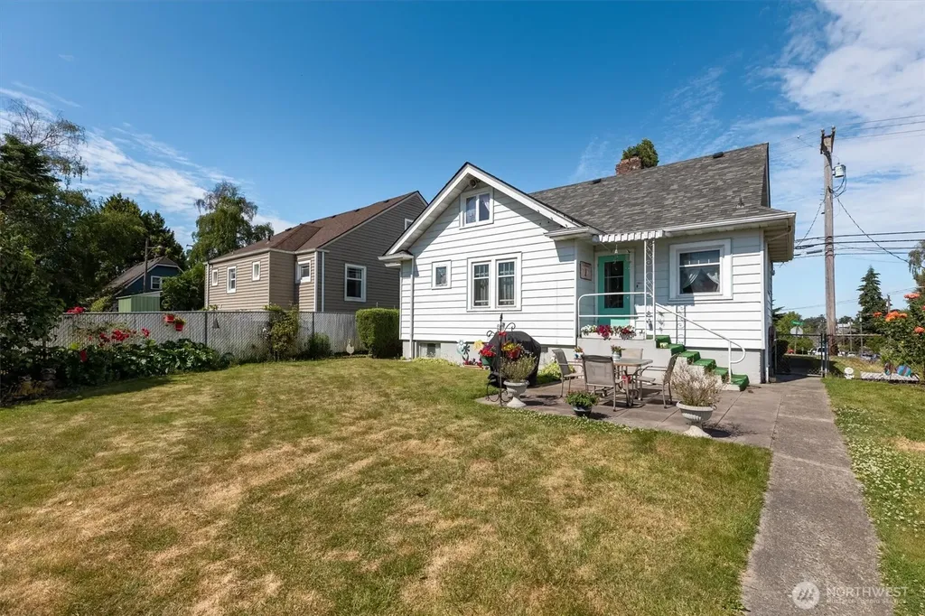 5625 S Sheridan Avenue Tacoma WA 98408