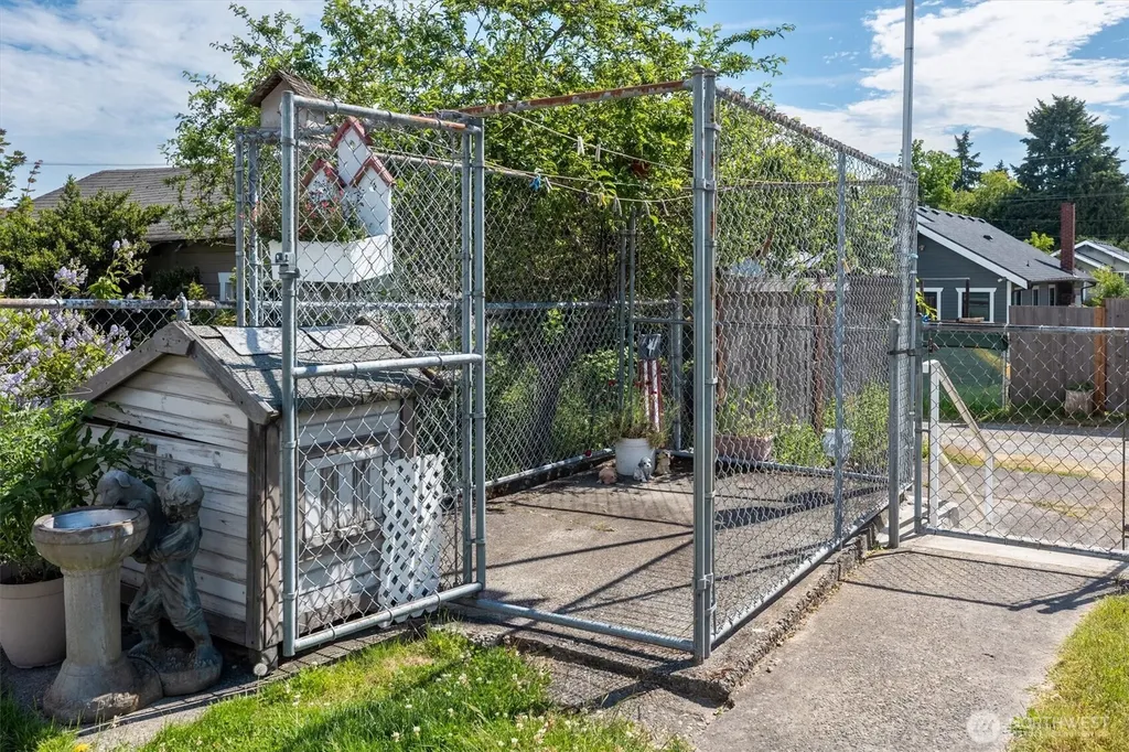 5625 S Sheridan Avenue Tacoma WA 98408