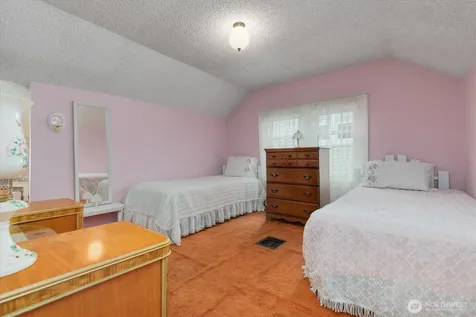 5625 S Sheridan Avenue Tacoma WA 98408