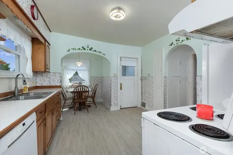 5625 S Sheridan Avenue Tacoma WA 98408
