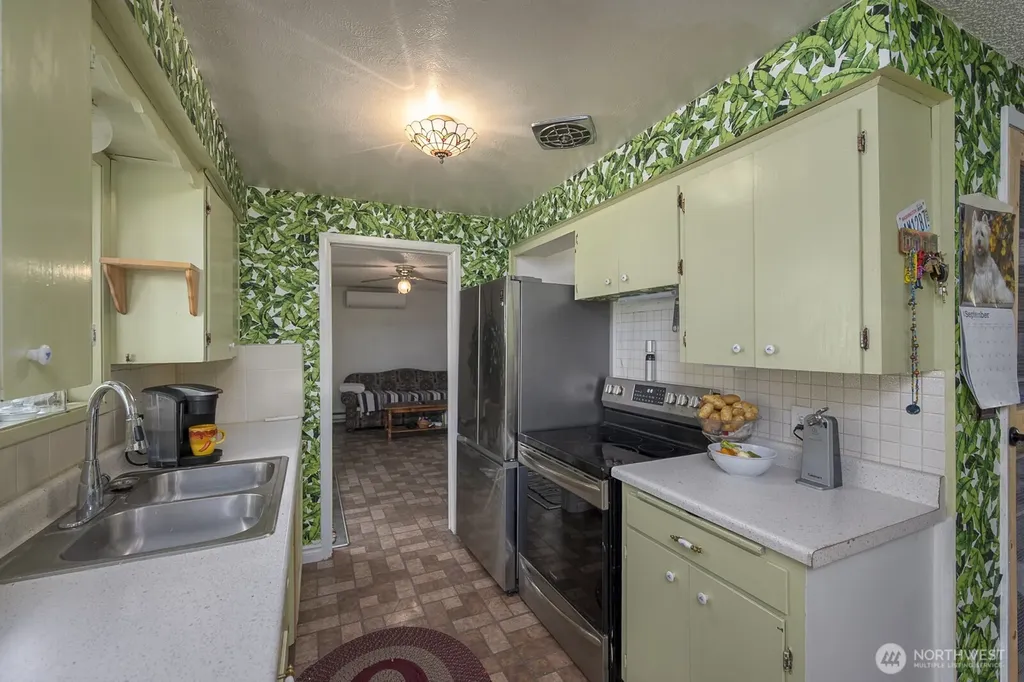 1228 E Lake Street Medical Lake WA 99022