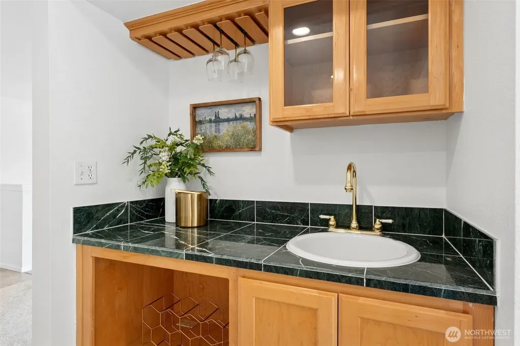 16461 Marine View Drive SW Burien WA 98166