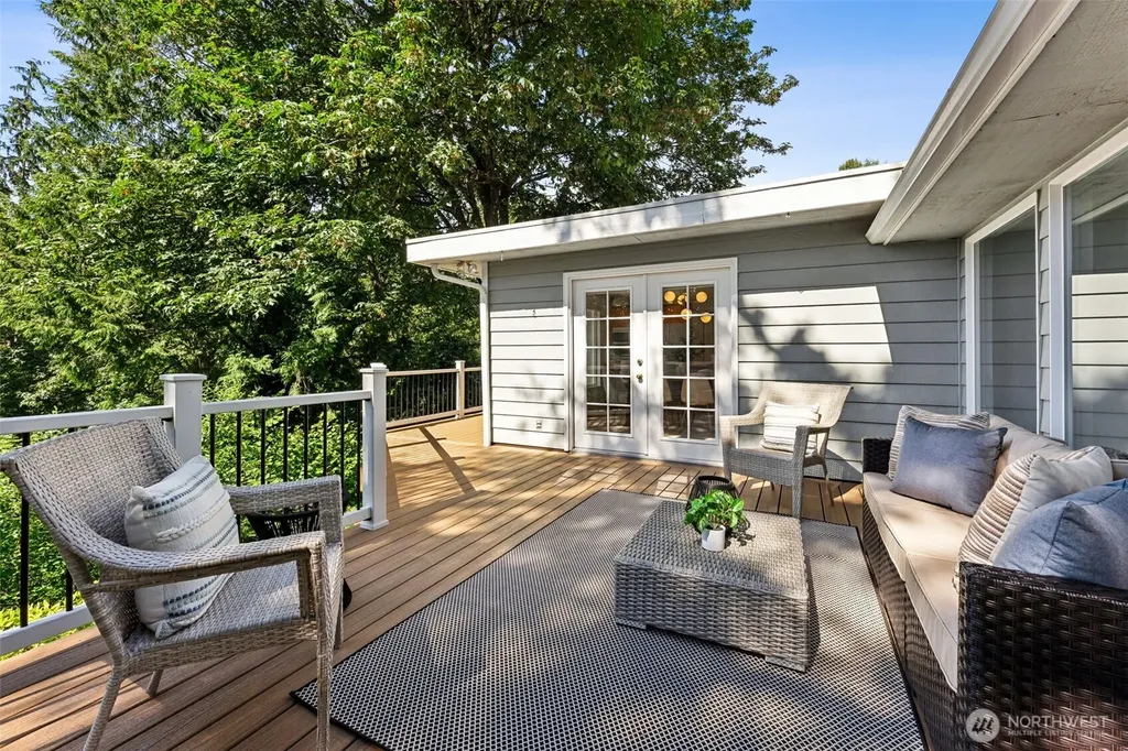 16461 Marine View Drive SW Burien WA 98166