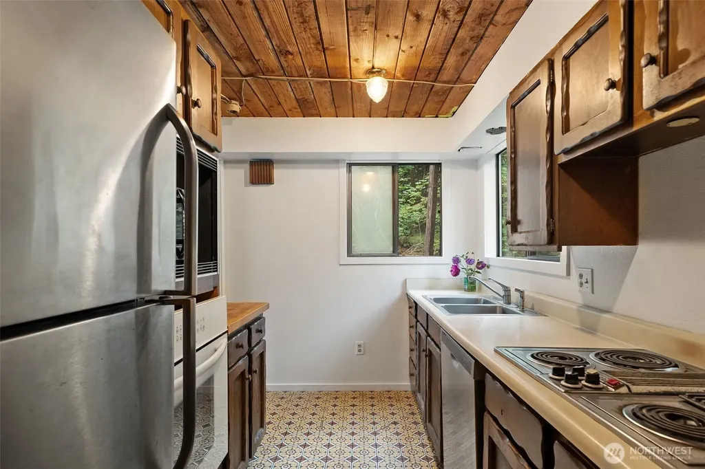 4150 E North Island Drive Shelton WA 98584