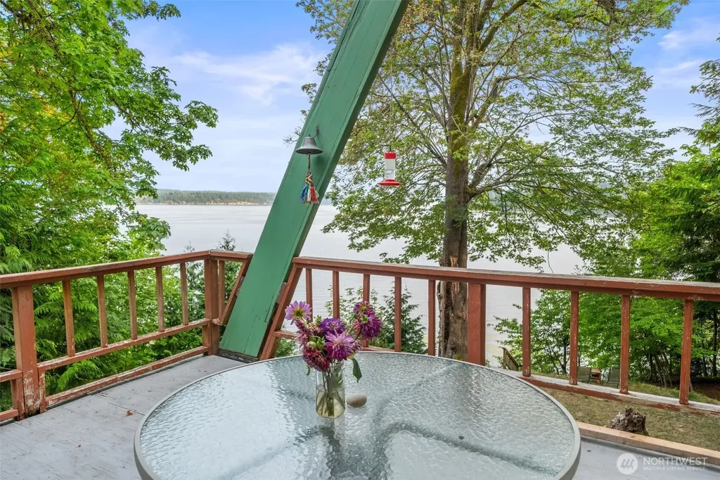 4150 E North Island Drive Shelton WA 98584