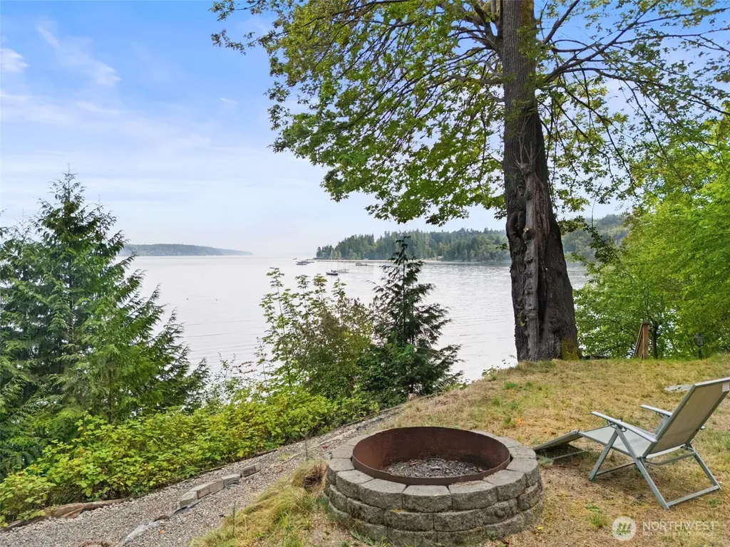 4150 E North Island Drive Shelton WA 98584