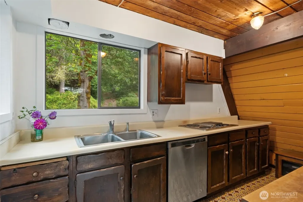 4150 E North Island Drive Shelton WA 98584