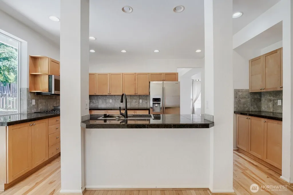27426 Maple Ridge Way SE Maple Valley WA 98038