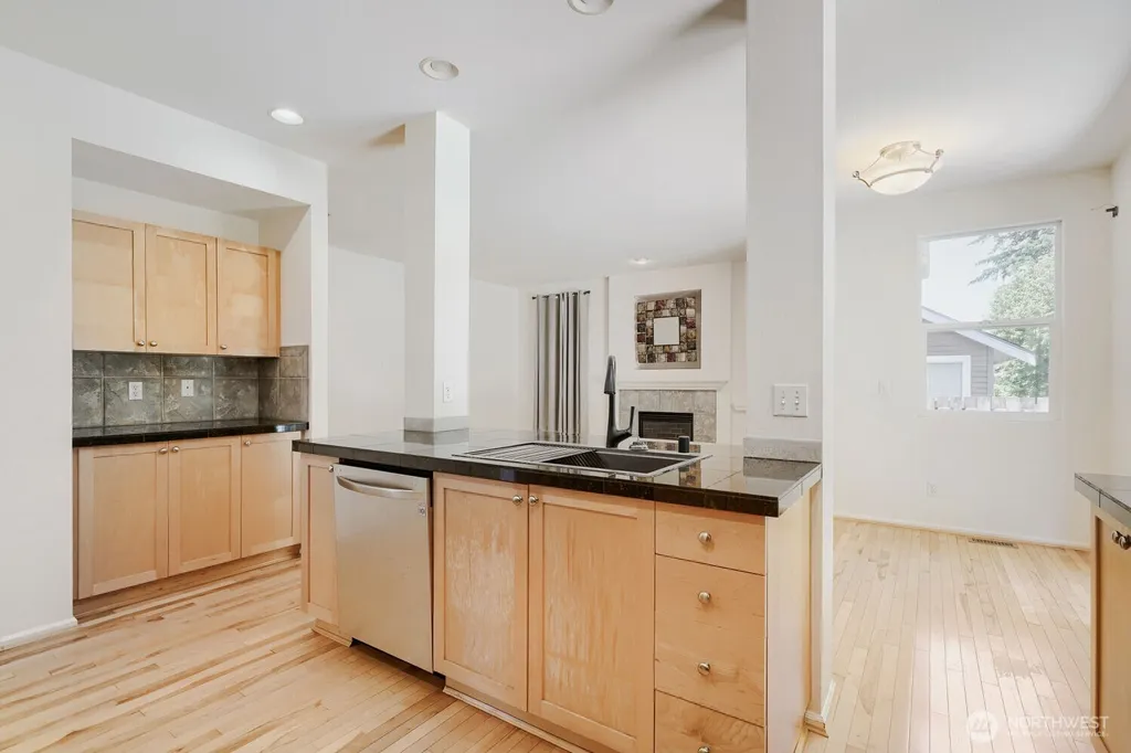 27426 Maple Ridge Way SE Maple Valley WA 98038