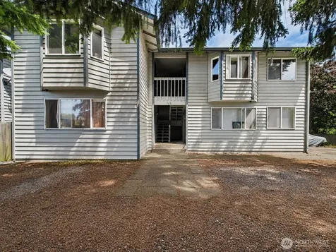 7611 Ridgewood Drive Everett WA 98203