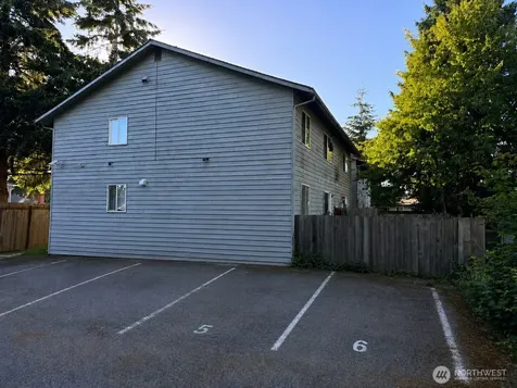 7611 Ridgewood Drive Everett WA 98203