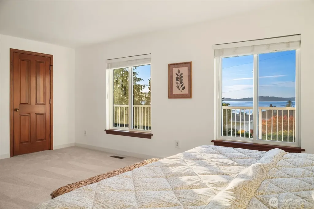 8308 Frederick Place Edmonds WA 98026