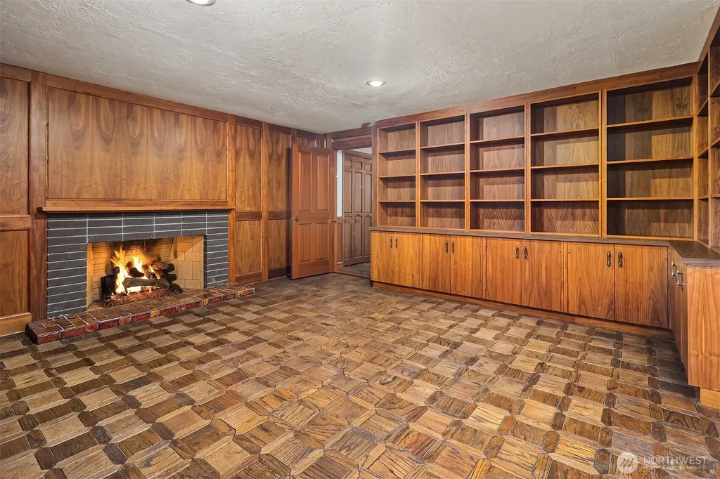 8308 Frederick Place Edmonds WA 98026
