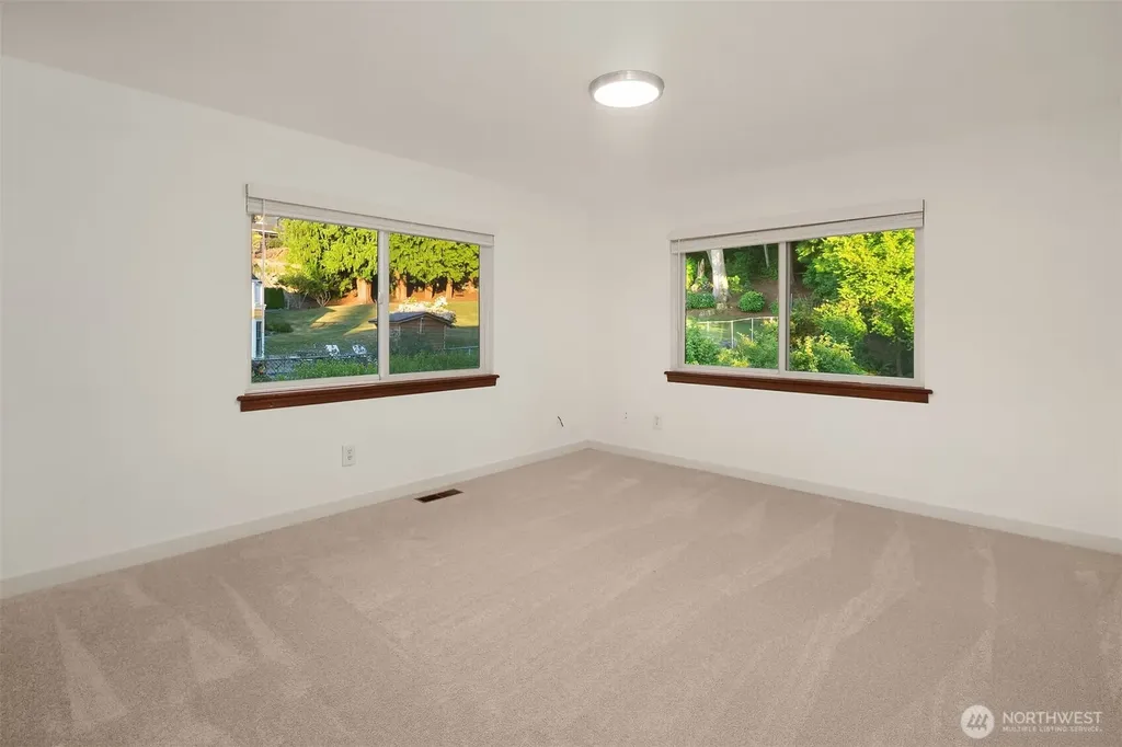 8308 Frederick Place Edmonds WA 98026