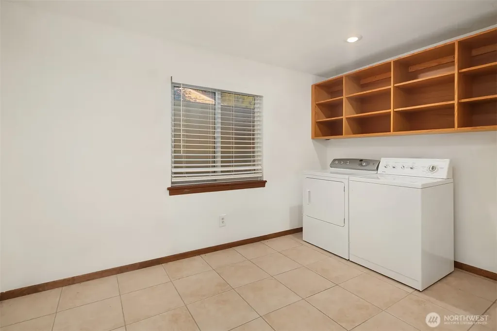 8308 Frederick Place Edmonds WA 98026