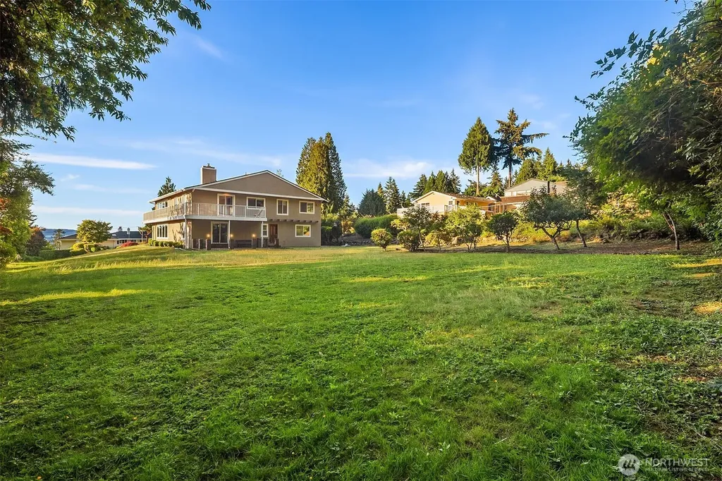 8308 Frederick Place Edmonds WA 98026