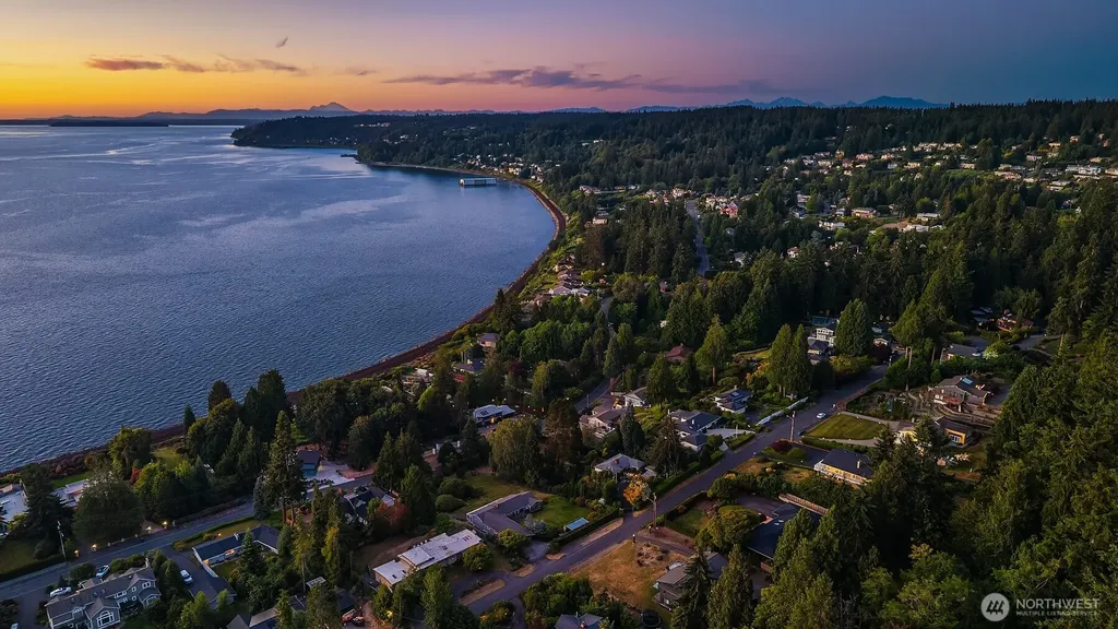 8308 Frederick Place Edmonds WA 98026
