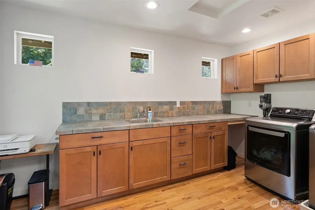 3670 Sulphur Springs Lane Bremerton WA 98310