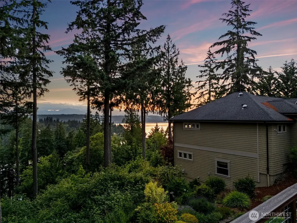 3670 Sulphur Springs Lane Bremerton WA 98310
