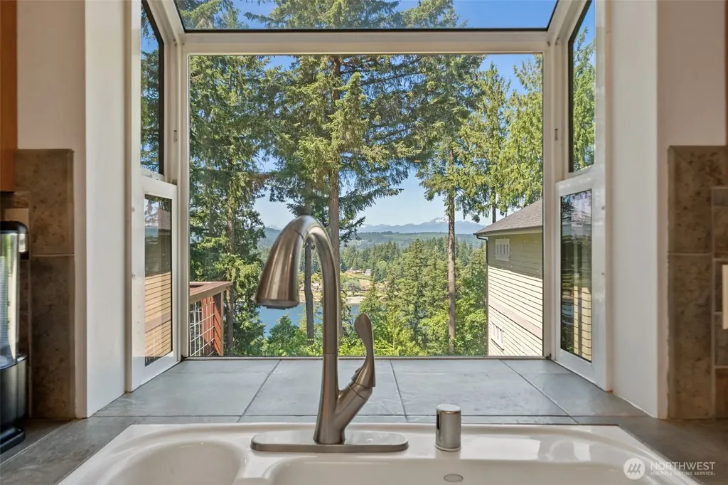 3670 Sulphur Springs Lane Bremerton WA 98310