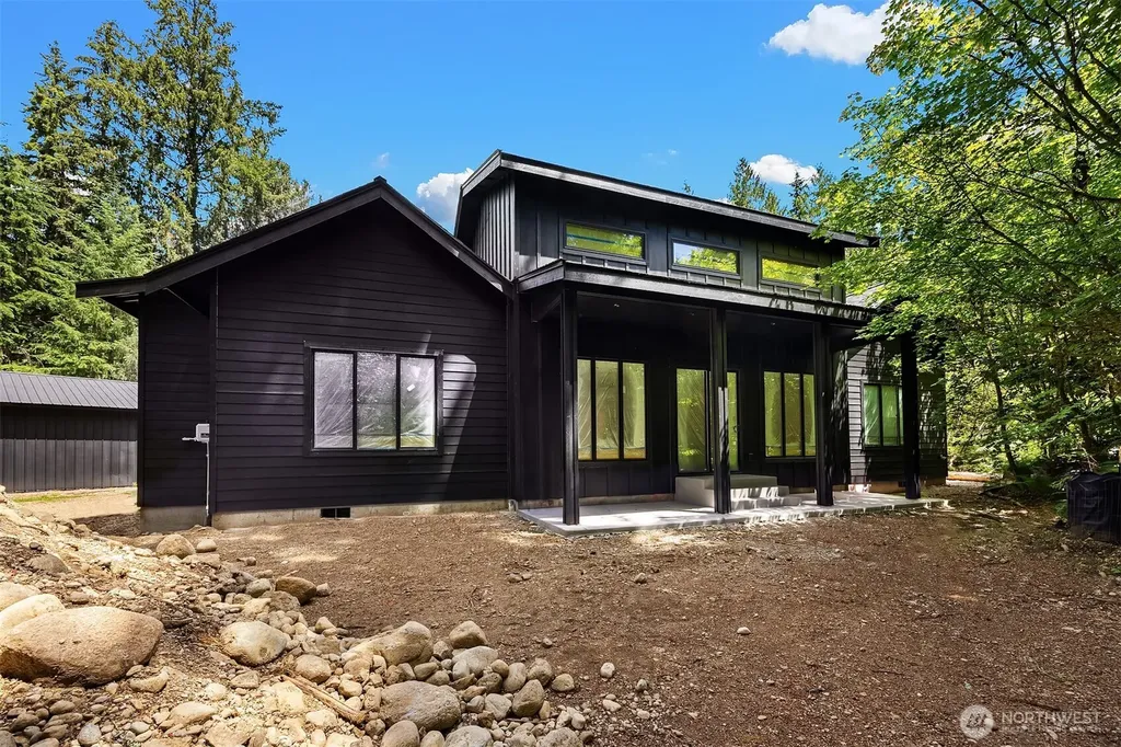 11905 325th Avenue NE Duvall WA 98019