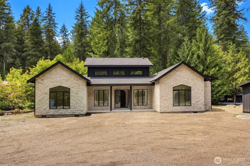 11905 325th Avenue NE Duvall WA 98019
