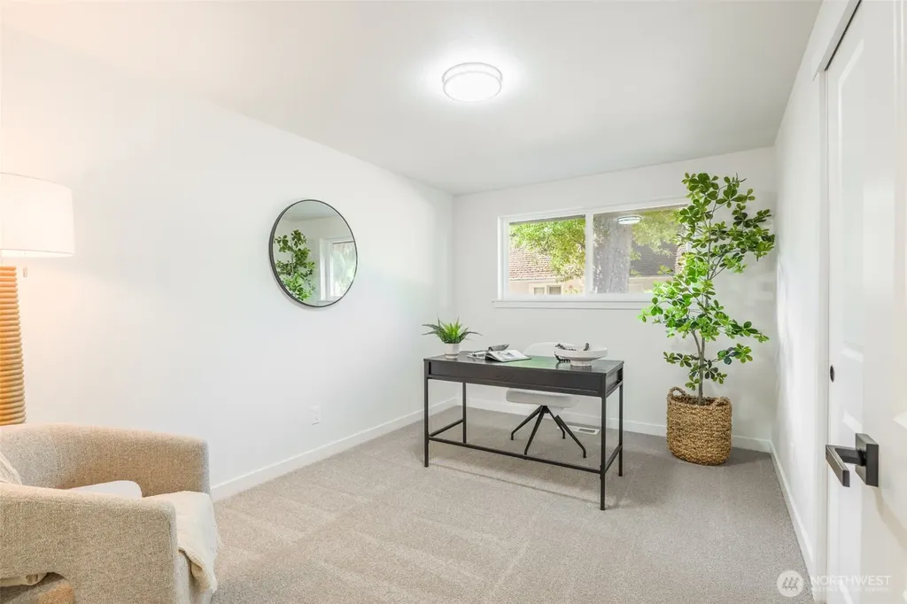 612 130th Avenue NE Bellevue WA 98005