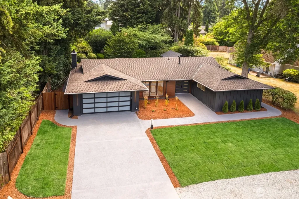 612 130th Avenue NE Bellevue WA 98005