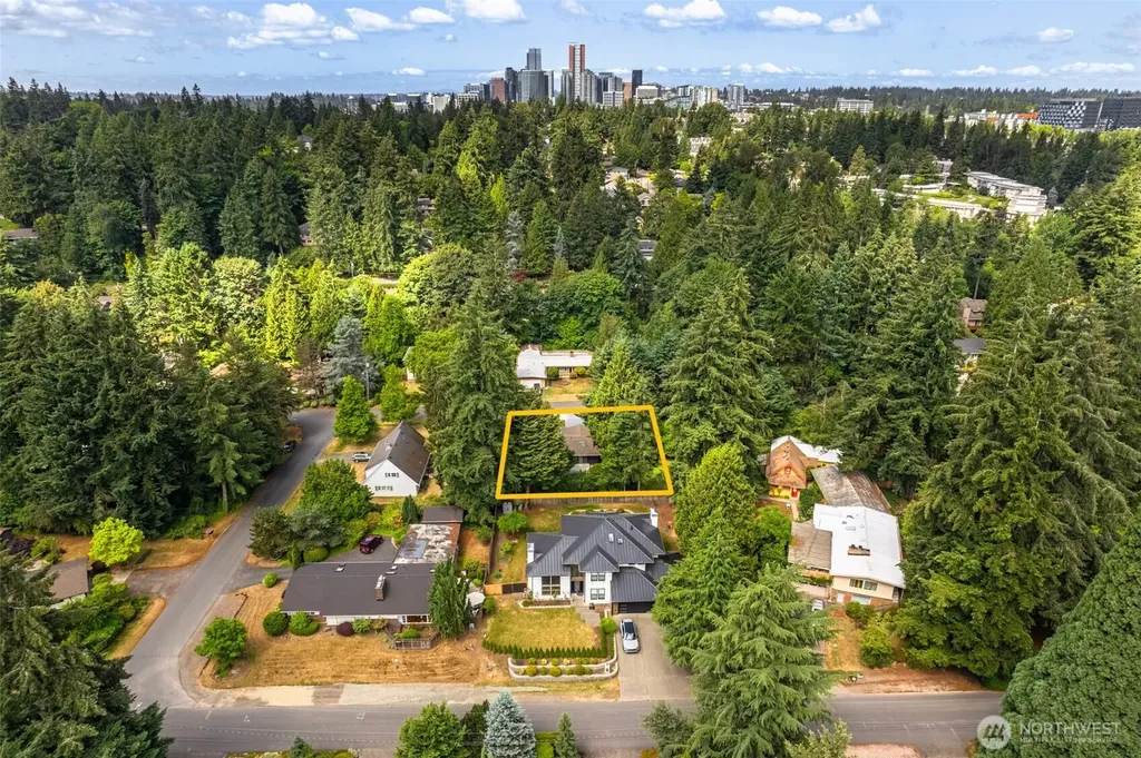 612 130th Avenue NE Bellevue WA 98005